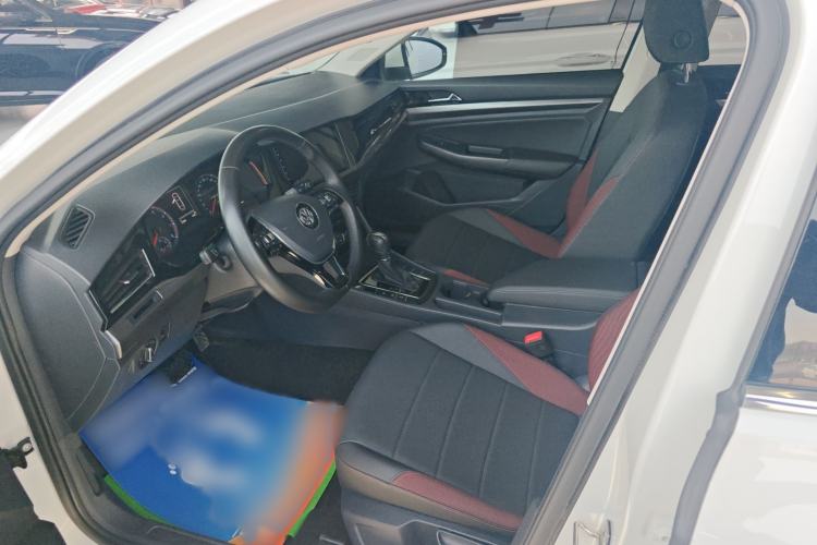 Used Volkswagen Bora 2019 1.5L Automatic Elite Version Interior 5