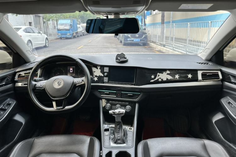 Used Volkswagen Bora 2019 280TSI DSG Luxury Model Interior 5