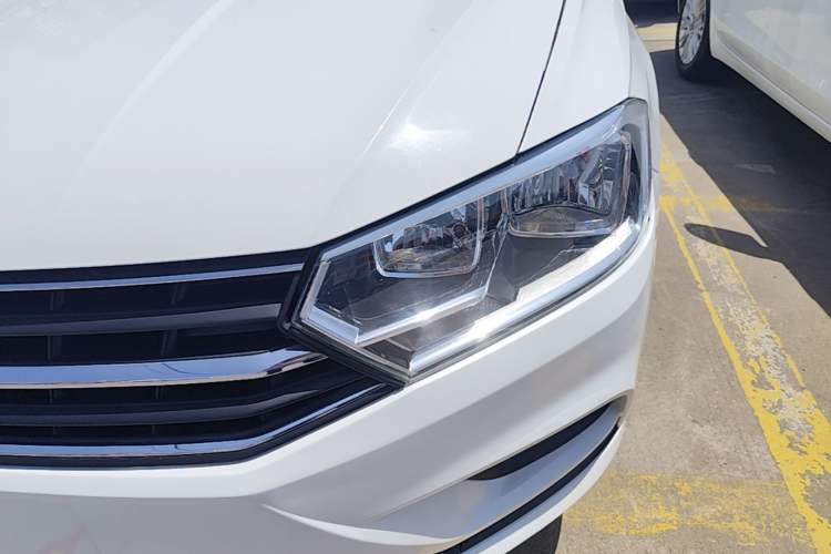 Used Volkswagen Bora 2019 Facelift Bora·Legend 1.5L Automatic Fashion Edition China VI Standard Left Front Headlight