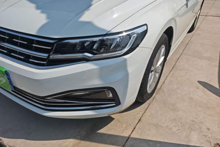 Used Volkswagen Bora 2019 Revised Version 1.5L Automatic Comfort Edition China VI Standard Left Front Headlight