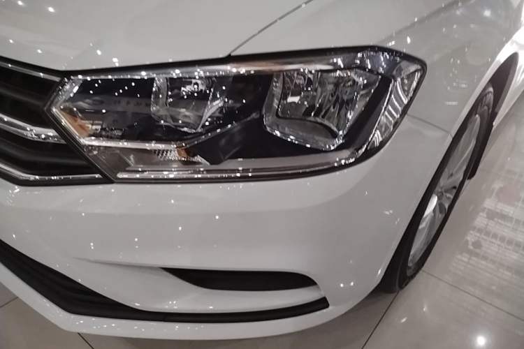 Used Volkswagen Bora 2019 Facelift Bora·Legend 1.5L Automatic Fashion Edition China VI Standard Left Front Headlight