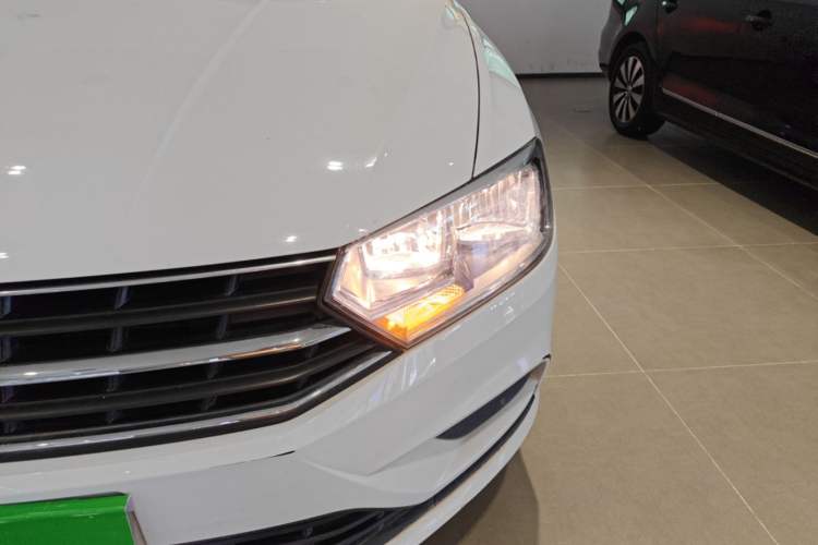 Used Volkswagen Bora 2019 Bora·Legend 1.5L Manual Fashion Edition China V Standard Left Front Headlight