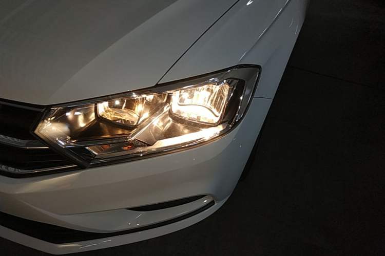 Used Volkswagen Bora 2019 Facelift Bora·Legend 1.5L Automatic Fashion Edition China VI Standard Left Front Headlight