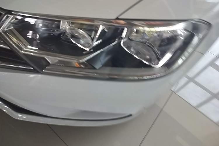 Used Volkswagen Bora 2019 Facelift Bora·Legend 1.5L Manual Fashion Edition China VI Standard Left Front Headlight