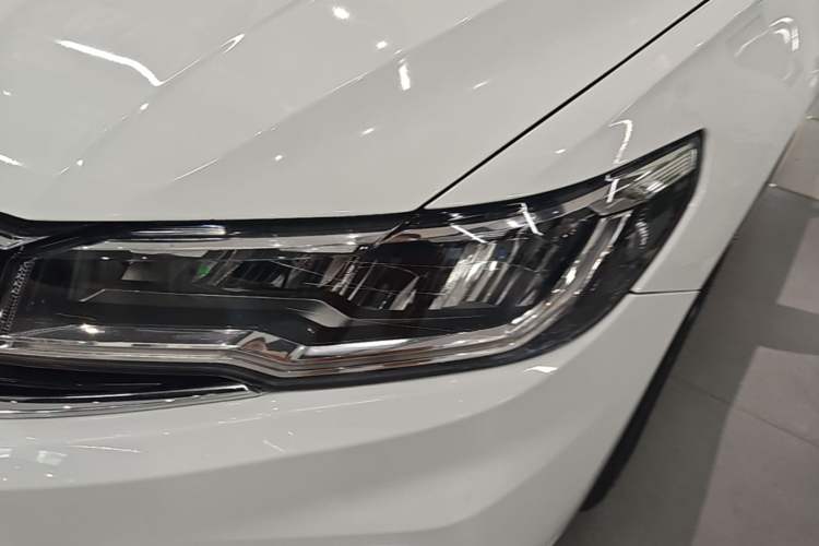 Used Volkswagen Bora 2019 280TSI DSG Elite Model Left Front Headlight