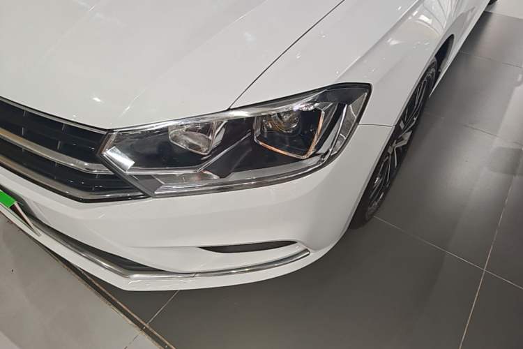 Used Volkswagen Bora 2019 Bora·Legend 1.5L Automatic Leading Model China V Emission Standard Left Front Headlight