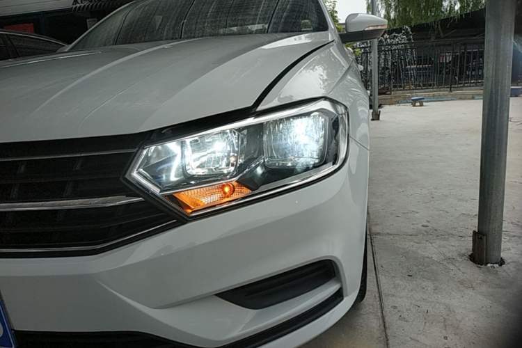 Used Volkswagen Bora 2019 Facelift Bora·Legend 1.5L Automatic Fashion Edition China VI Standard Left Front Headlight