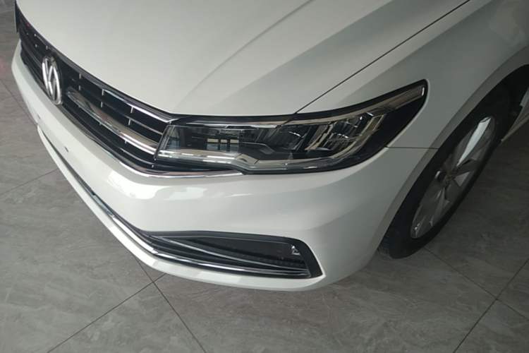 Used Volkswagen Bora 2019 1.5L Automatic Comfort Model Left Front Headlight