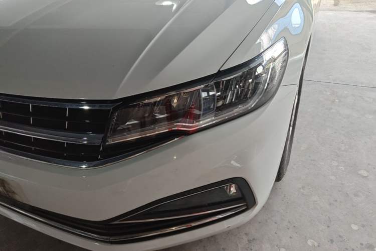 Used Volkswagen Bora 2019 Revised Version 1.5L Automatic Comfort Edition China VI Standard Left Front Headlight