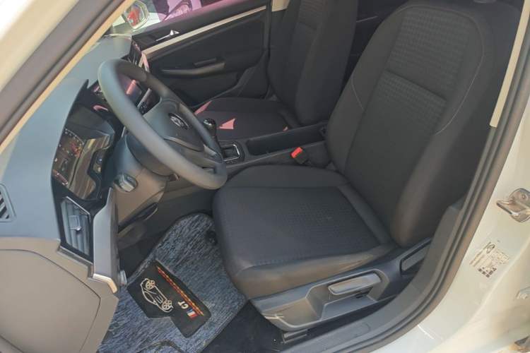 Used Volkswagen Bora 2019 1.5L Manual Fashion Edition Left Front Seat