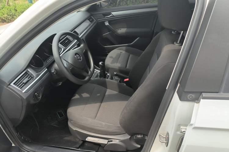 Used Volkswagen Bora 2019 Bora Legend 1.5L Manual Fashion Edition China VI Standard Left Front Seat