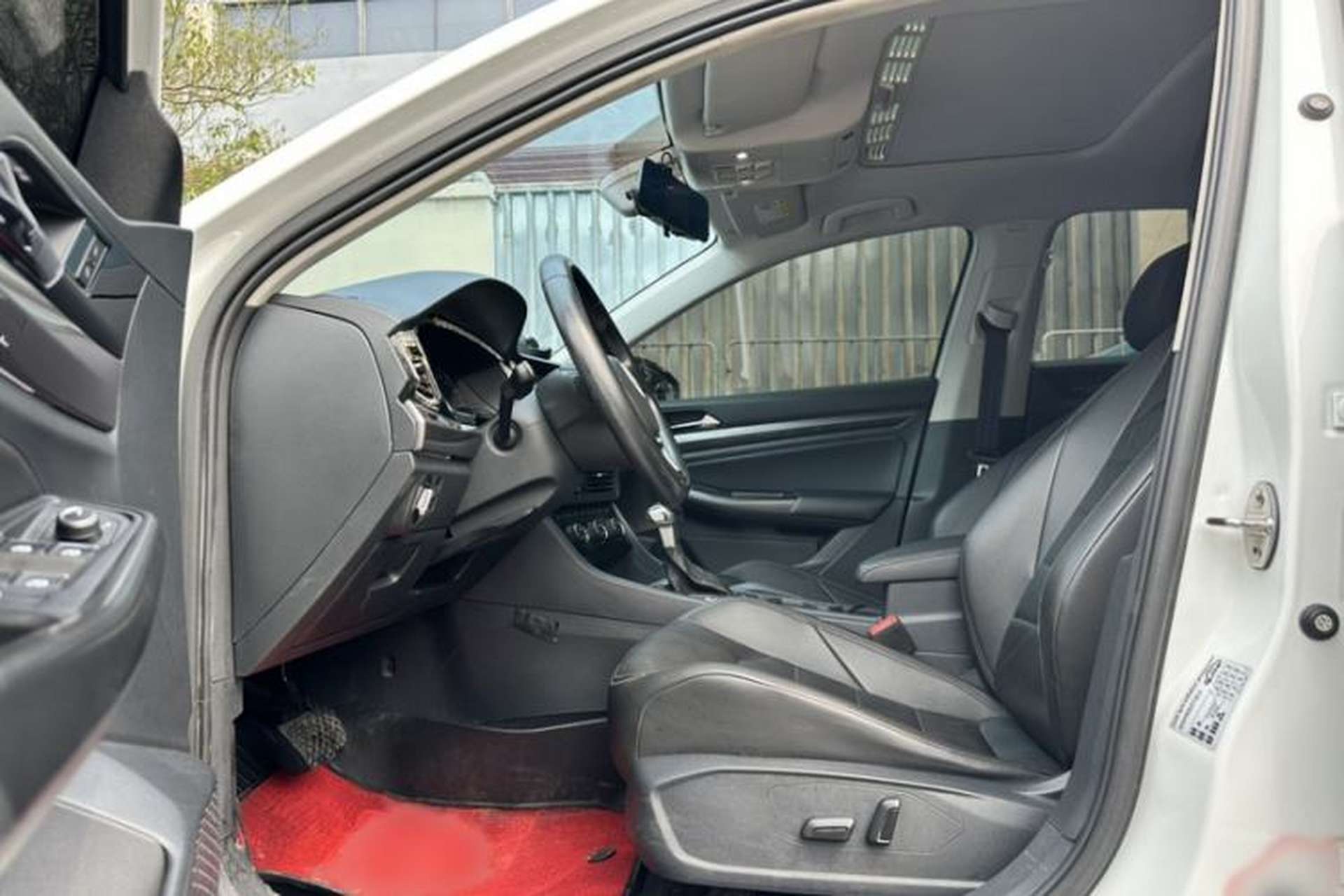 Used Volkswagen Bora 2019 280TSI DSG Luxury Model Left Front Seat