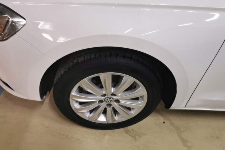 Used Volkswagen Bora 2019 Facelift Bora·Legend 1.5L Automatic Fashion Edition China VI Standard Left Front Wheel Hub
