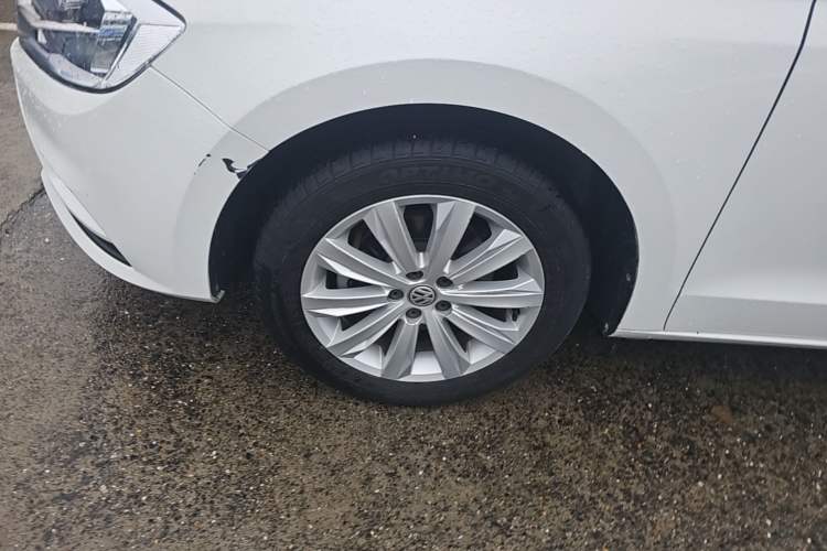 Used Volkswagen Bora 2019 Facelift Bora·Legend 1.5L Automatic Fashion Edition China VI Standard Left Front Wheel Hub