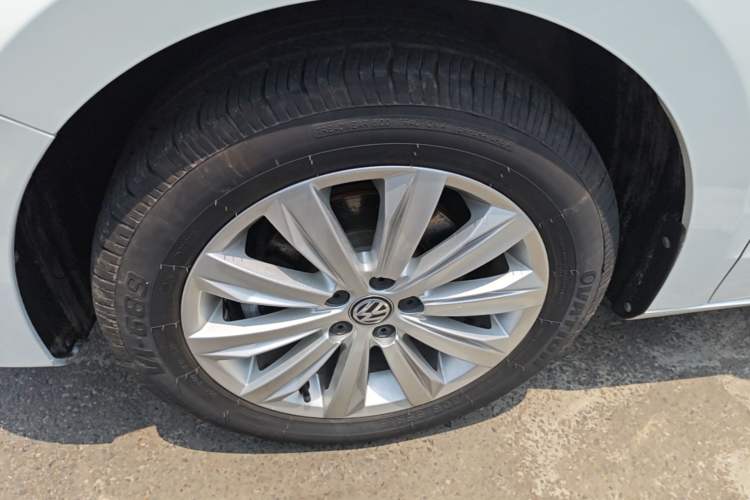 Used Volkswagen Bora 2019 Facelift Bora·Legend 1.5L Automatic Fashion Edition China VI Standard Left Front Wheel Hub