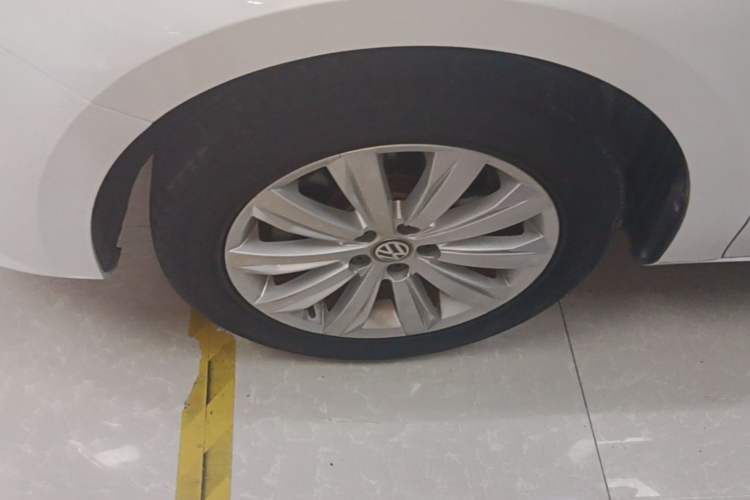 Used Volkswagen Bora 2019 Facelift Bora·Legend 1.5L Automatic Fashion Edition China VI Standard Left Front Wheel Hub