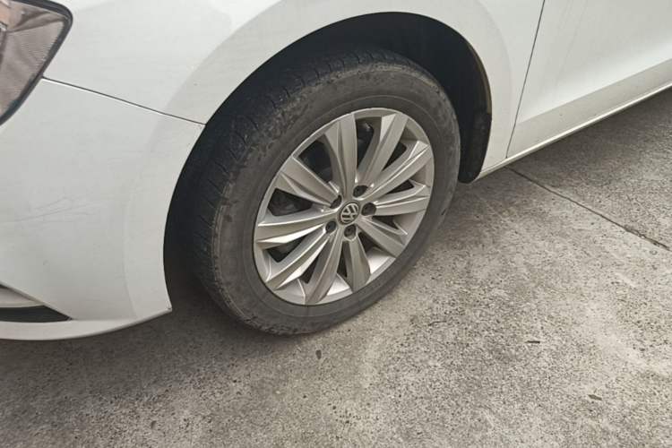 Used Volkswagen Bora 2019 Facelift Bora·Legend 1.5L Automatic Fashion Edition China VI Standard Left Front Wheel Hub