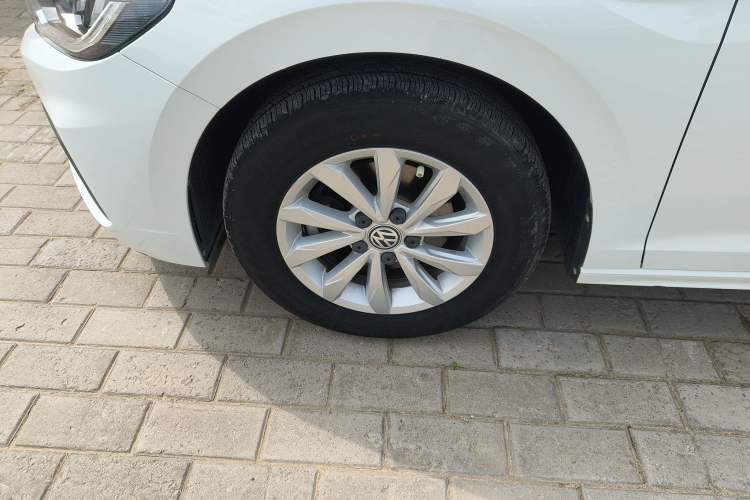 Used Volkswagen Bora 2019 1.5L Automatic Fashion Model Left Front Wheel Hub