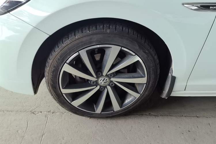 Used Volkswagen Bora 2019 Revised Version 280TSI DSG Luxury Edition China V Standard Left Front Wheel Hub