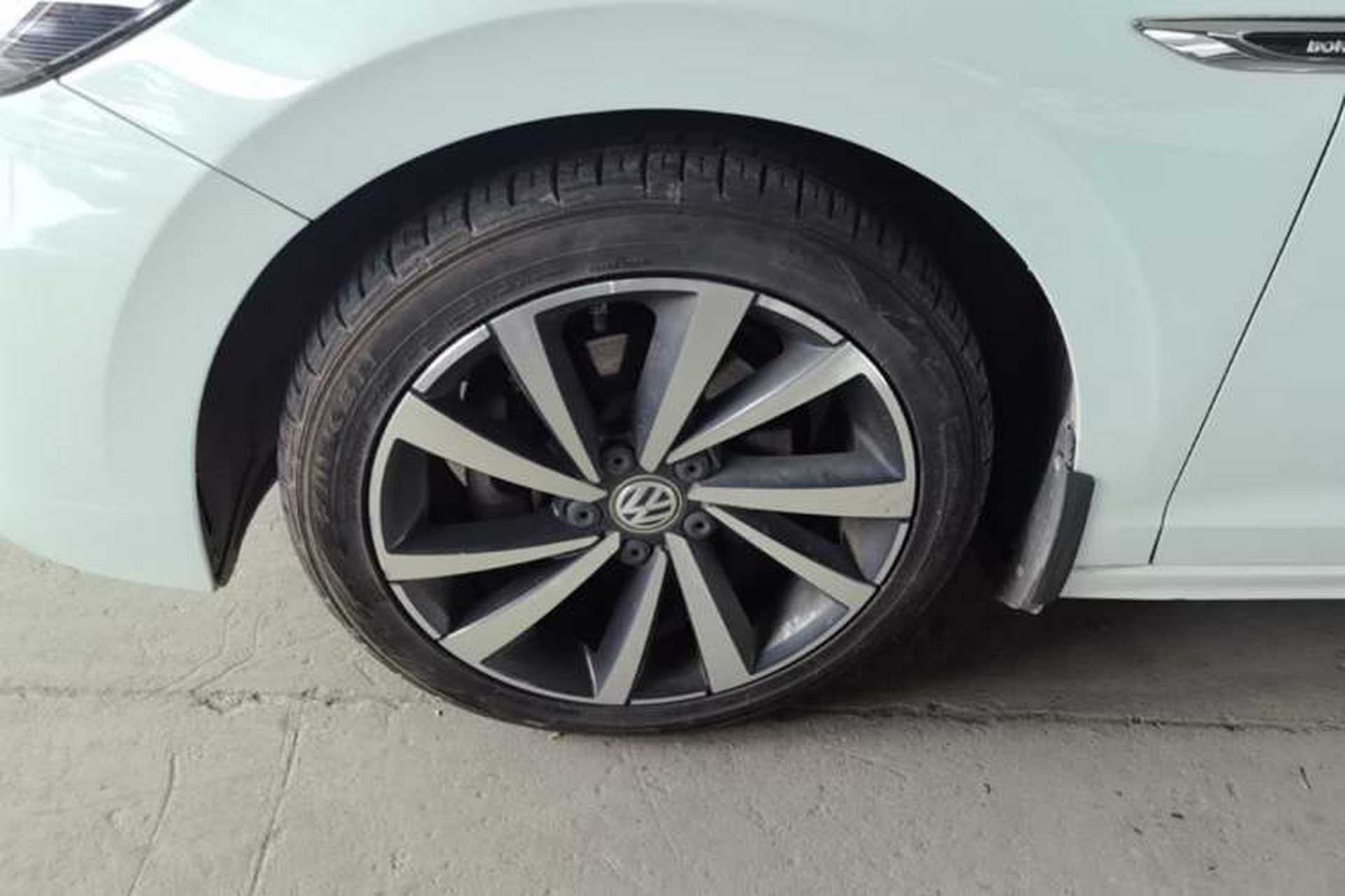 Used Volkswagen Bora 2019 Revised Version 280TSI DSG Luxury Edition China V Standard Left Front Wheel Hub