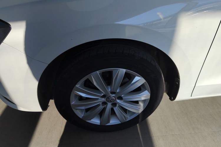Used Volkswagen Bora 2019 Facelift Bora·Legend 1.5L Automatic Fashion Edition China VI Standard Left Front Wheel Hub