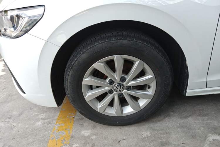 Used Volkswagen Bora 2019 Revised Version 1.5L Automatic Fashionable Style China VI Left Front Wheel Hub