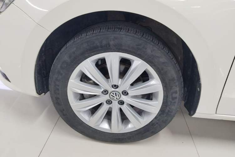 Used Volkswagen Bora 2019 Facelift Bora·Legend 1.5L Automatic Fashion Edition China VI Standard Left Front Wheel Hub