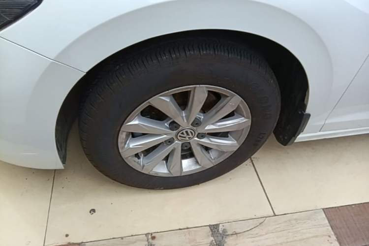Used Volkswagen Bora 2019 1.5L Automatic Fashion Model Left Front Wheel Hub