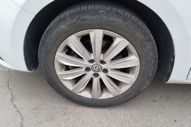 Used Volkswagen Bora 2019 Facelift Bora·Legend 1.5L Automatic Fashion Edition China VI Standard Left Front Wheel Hub