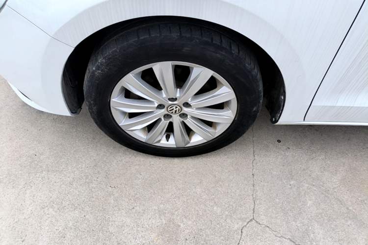 Used Volkswagen Bora 2019 Facelift Bora·Legend 1.5L Automatic Fashion Edition China VI Standard Left Front Wheel Hub
