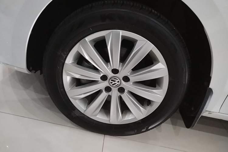 Used Volkswagen Bora 2019 Facelift Bora·Legend 1.5L Automatic Fashion Edition China VI Standard Left Front Wheel Hub