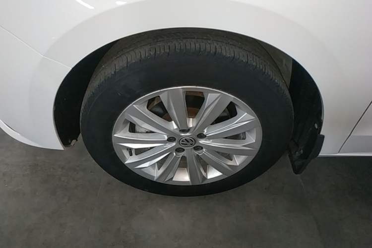 Used Volkswagen Bora 2019 Facelift Bora·Legend 1.5L Automatic Fashion Edition China VI Standard Left Front Wheel Hub