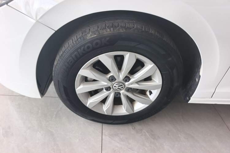 Used Volkswagen Bora 2019 Revised Version 1.5L Automatic Fashionable Style China VI Left Front Wheel Hub