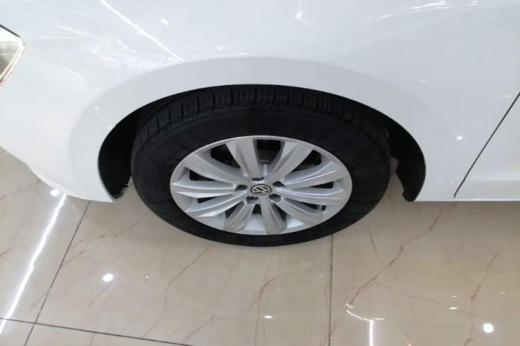 Used Volkswagen Bora 2019 Facelift Bora·Legend 1.5L Automatic Fashion Edition China VI Standard Left Front Wheel Hub