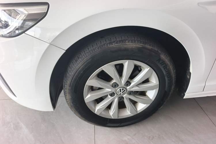 Used Volkswagen Bora 2019 Revised Version 1.5L Automatic Fashionable Style China VI Left Front Wheel Hub