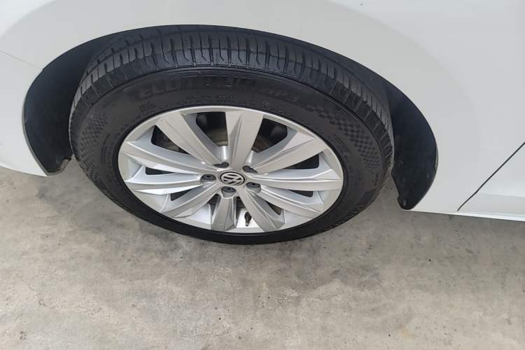 Used Volkswagen Bora 2019 Facelift Bora·Legend 1.5L Automatic Fashion Edition China VI Standard Left Front Wheel Hub