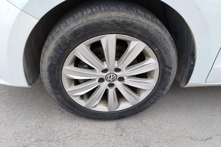 Used Volkswagen Bora 2019 Facelift Bora·Legend 1.5L Automatic Fashion Edition China VI Standard Left Front Wheel Hub