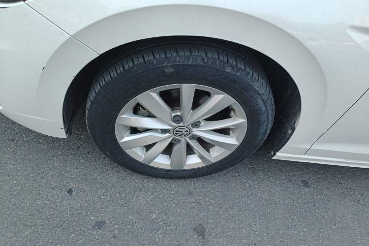 Used Volkswagen Bora 2019 1.5L Automatic Comfort Model Left Front Wheel Hub