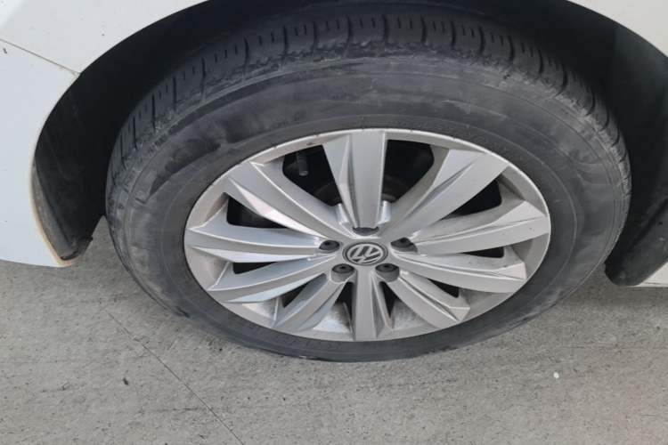 Used Volkswagen Bora 2019 Facelift Bora·Legend 1.5L Automatic Fashion Edition China VI Standard Left Front Wheel Hub