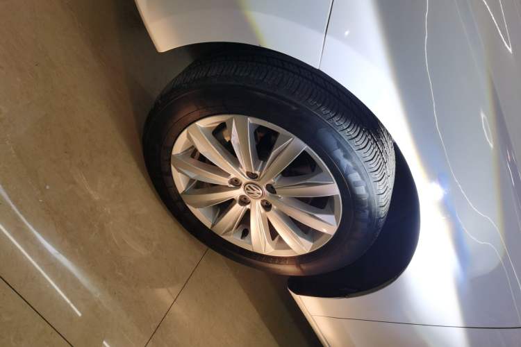 Used Volkswagen Bora 2019 Facelift Bora·Legend 1.5L Automatic Fashion Edition China VI Standard Left Front Wheel Hub