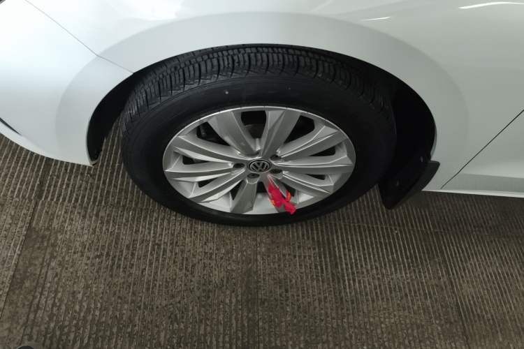 Used Volkswagen Bora 2019 Bora·Legend 1.5L Automatic Fashion Edition China VI Standard Left Front Wheel Hub