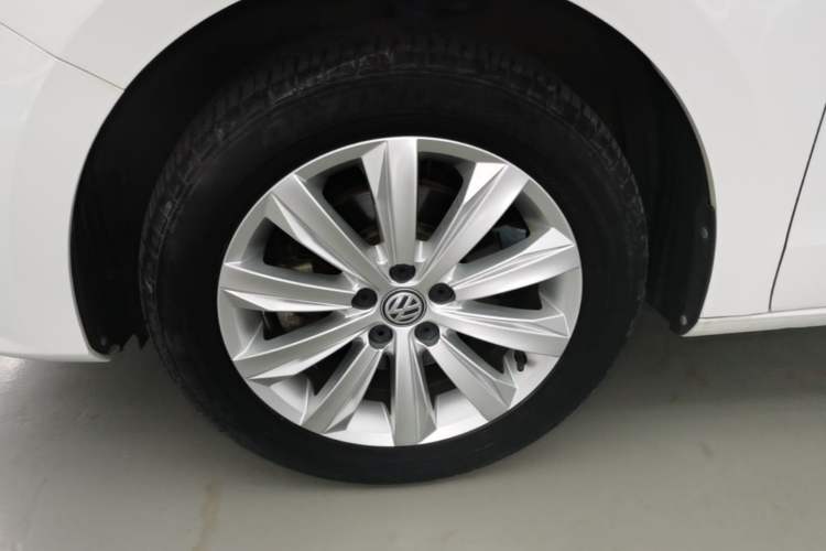 Used Volkswagen Bora 2019 Facelift Bora·Legend 1.5L Automatic Fashion Edition China VI Standard Left Front Wheel Hub