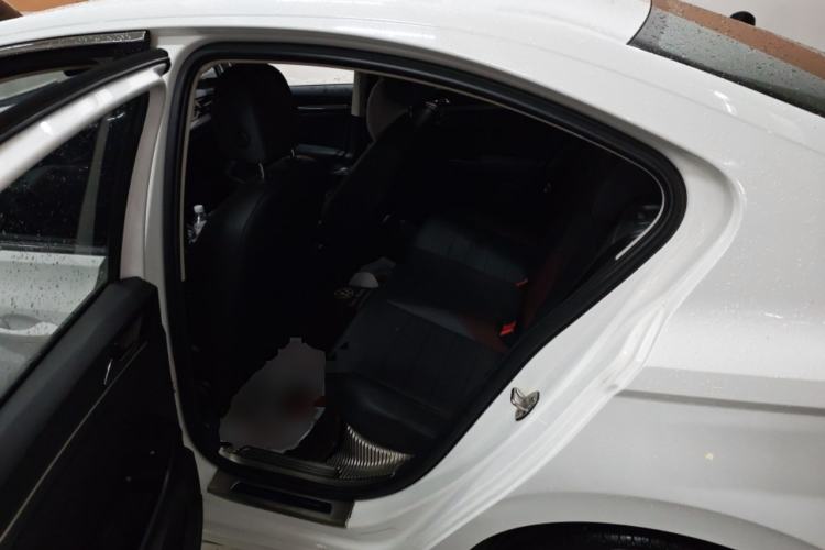 Used Volkswagen Bora 2019 1.5L Automatic Elite Version Left Rear Seat