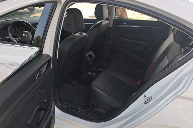 Used Volkswagen Bora 2019 Revised Version 1.5L Automatic Comfort Edition China VI Standard Left Rear Seat