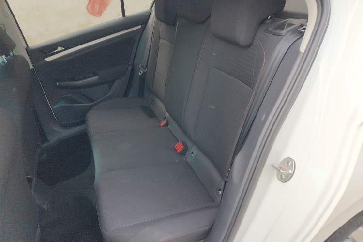 Used Volkswagen Bora 2019 1.5L Automatic Fashion Model Left Rear Seat