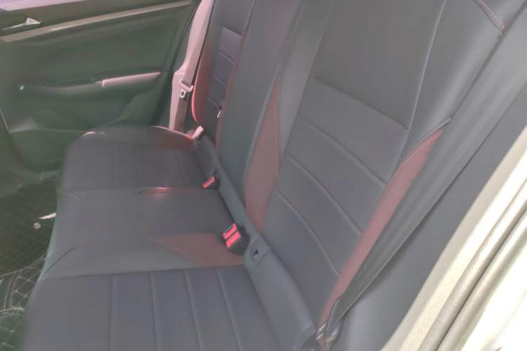 Used Volkswagen Bora 2019 Revised Version 1.5L Automatic Comfort Edition China V Standard Left Rear Seat