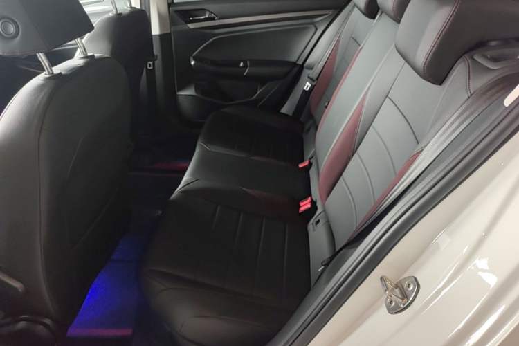 Used Volkswagen Bora 2019 Revised Version 1.5L Automatic Elite Edition China V Standard Left Rear Seat