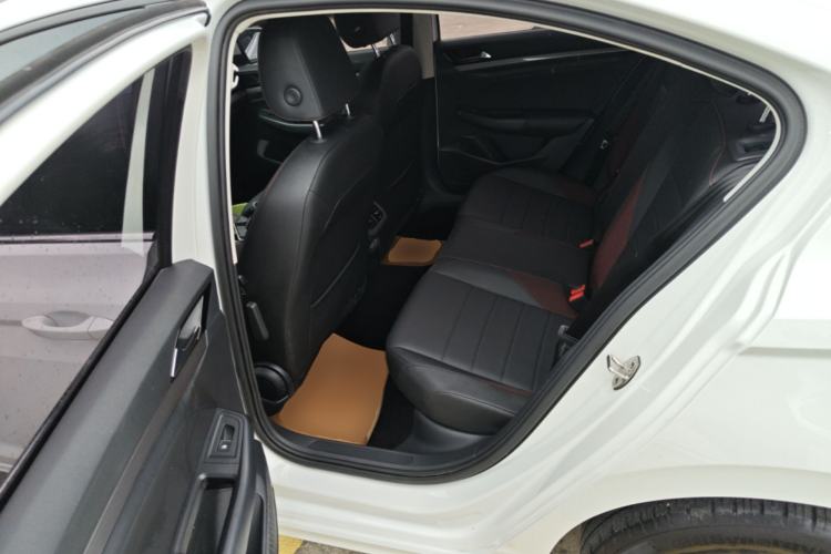 Used Volkswagen Bora 2019 Revised Version 1.5L Automatic Comfort Edition China VI Standard Left Rear Seat