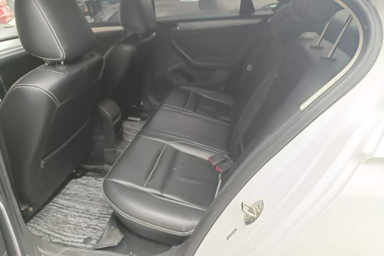 Used Volkswagen Bora 2019 Facelift Bora·Legend 1.5L Automatic Fashion Edition China VI Standard Left Rear Seat