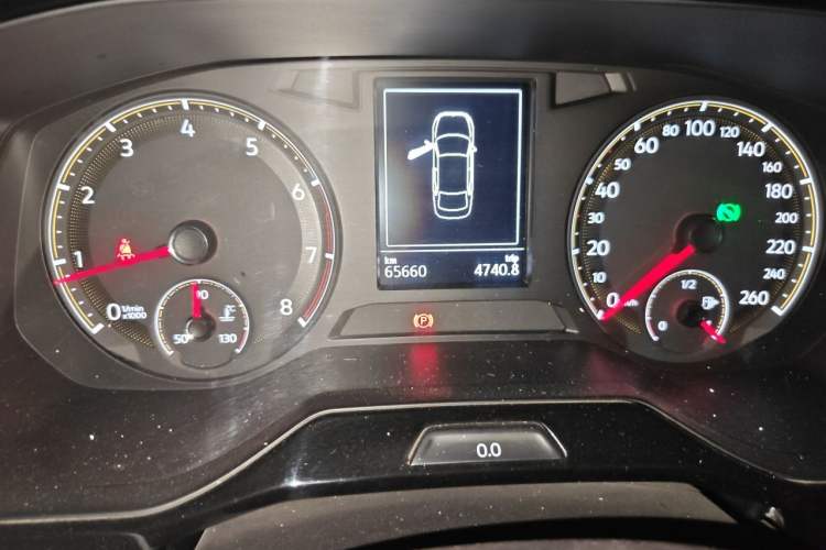 Used Volkswagen Bora 2019 1.5L Automatic Comfort Model Odometer Close Up